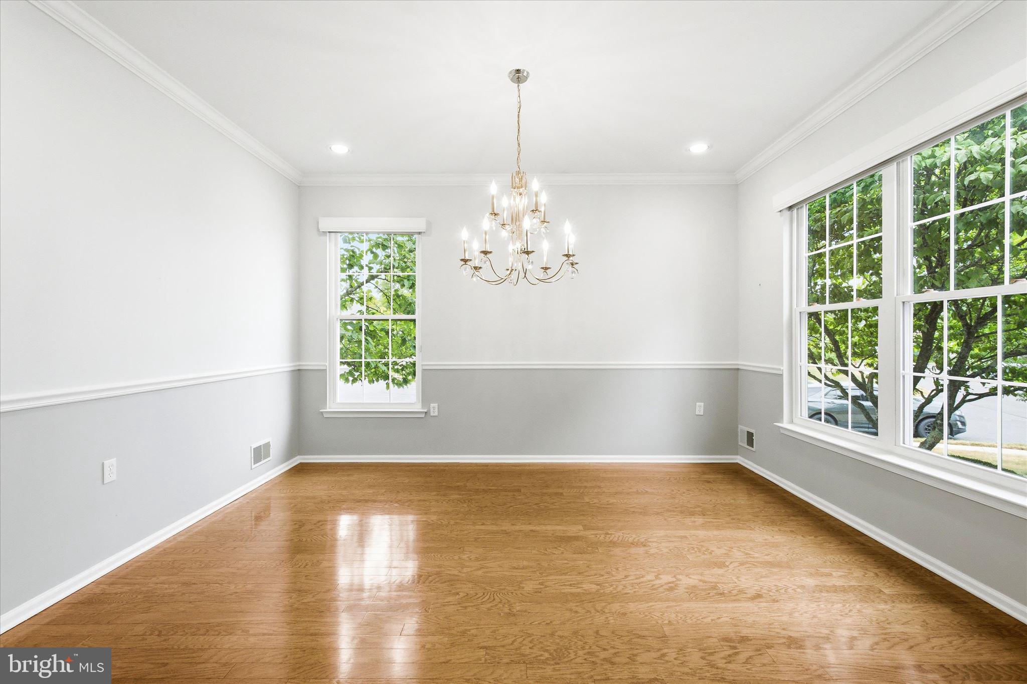 6 Valley Stream Place Barnegat, NJ 08005 - Photo 10 of 58