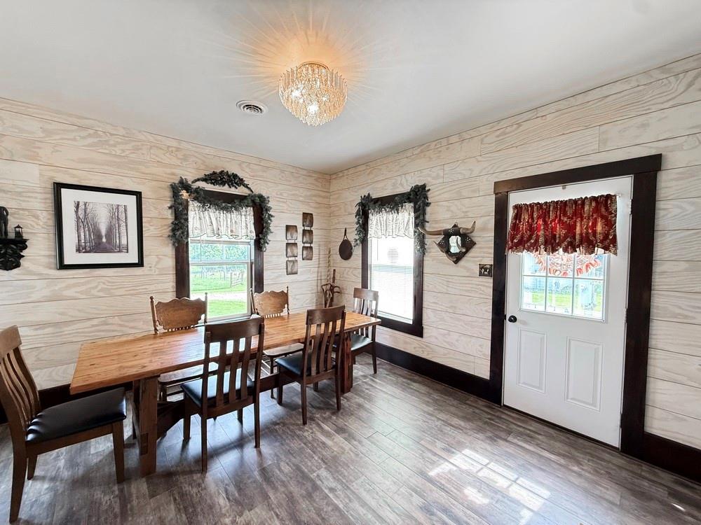 5125 Southwest 815 Road El Dorado Springs, MO 64744 - Photo 4 of 48