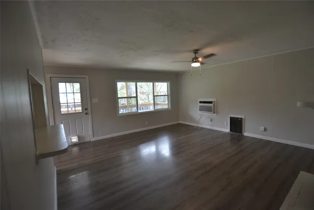 $1,200 | 257 Seagull Landing, Livingston, TX 77351