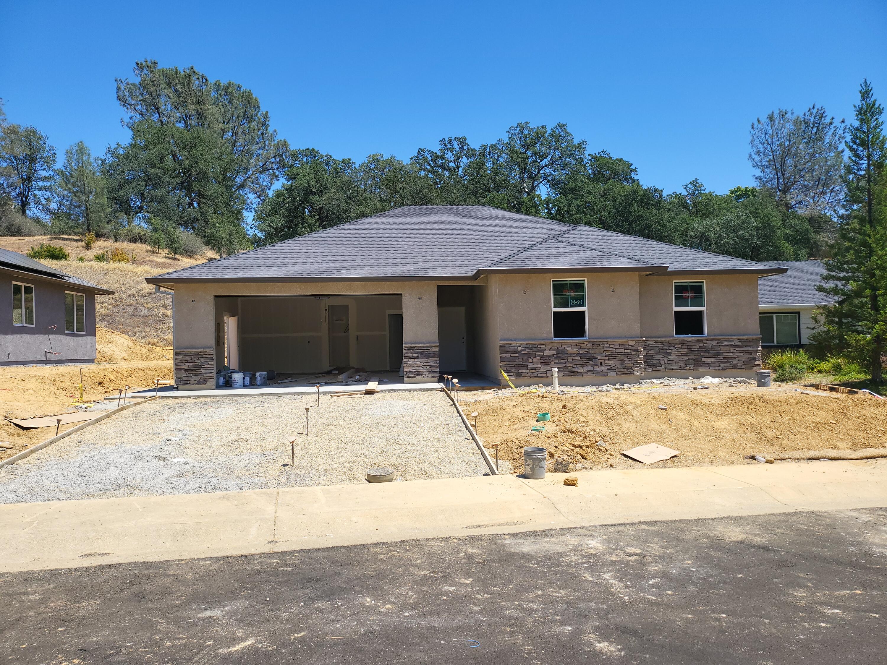 665 Valleybrook Drive Redding, CA 96003 - Photo 1 of 22 20220711_132453