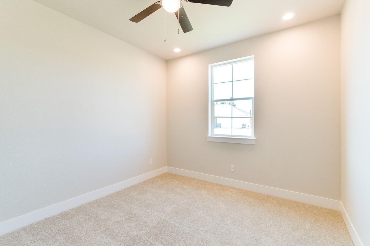 665 Valleybrook Drive Redding, CA 96003 - Photo 11 of 22 12