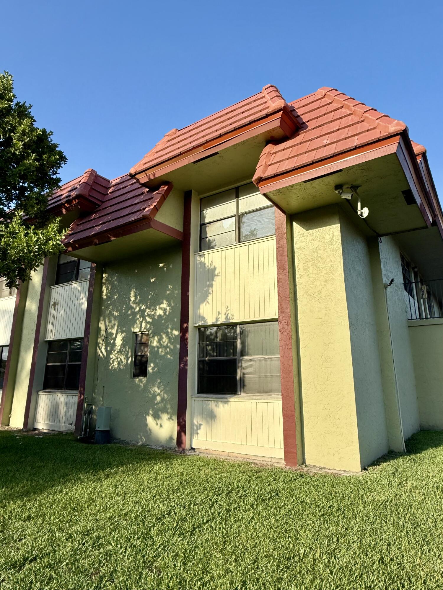 3280 Northwest 104th Avenue, Unit 3280 Coral Springs, FL 33065 - Photo 11 of 11 Exterior Back View