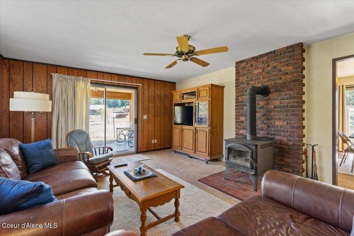 15200 North Rimrock Road Hayden, ID 83835 - Photo 11 of 45 11-Living Room
