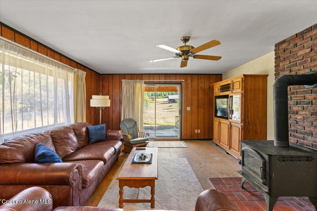 15200 North Rimrock Road Hayden, ID 83835 - Photo 12 of 45 12-Living Room