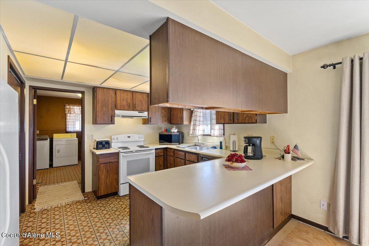 15200 North Rimrock Road Hayden, ID 83835 - Photo 17 of 45 17-Kitchen