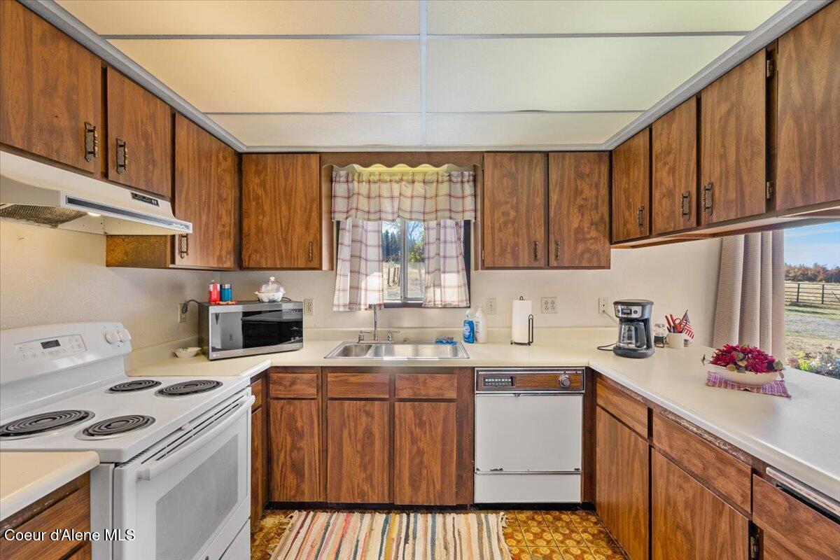 15200 North Rimrock Road Hayden, ID 83835 - Photo 19 of 45 19-Kitchen