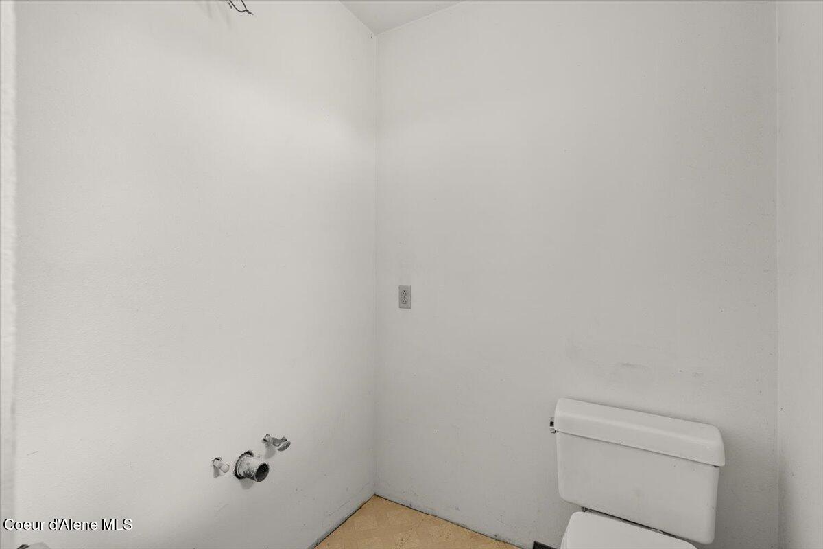 15200 North Rimrock Road Hayden, ID 83835 - Photo 24 of 45 24-Primary bathroom