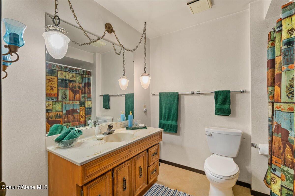 15200 North Rimrock Road Hayden, ID 83835 - Photo 27 of 45 27-Full bath