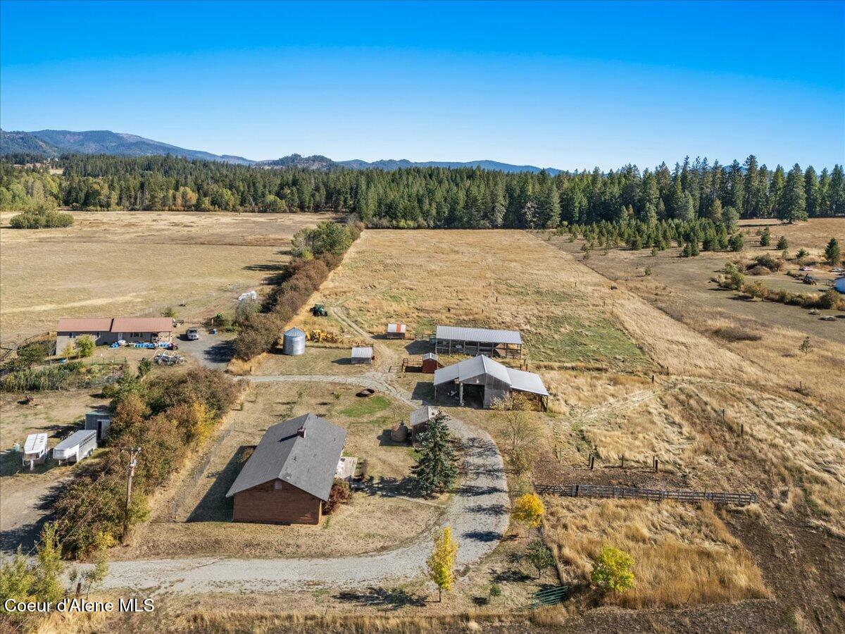 15200 North Rimrock Road Hayden, ID 83835 - Photo 4 of 45 04-Aerial front of home