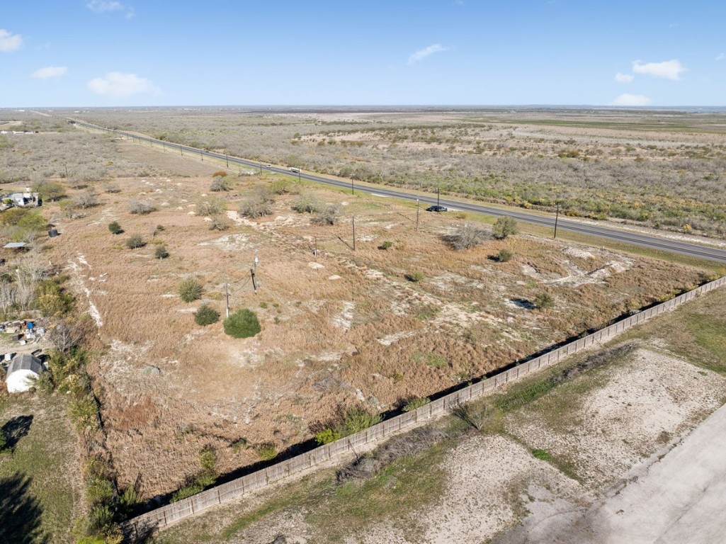 3187 Highway 72 Three Rivers, TX 78071 - Photo 7 of 17 a view of beach and an ocean