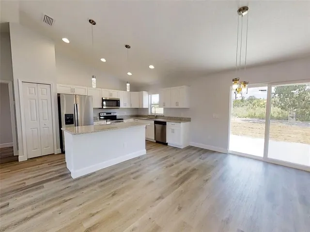 $1,800 | 14424 Southwest 75th Circle, Ocala, FL 34473