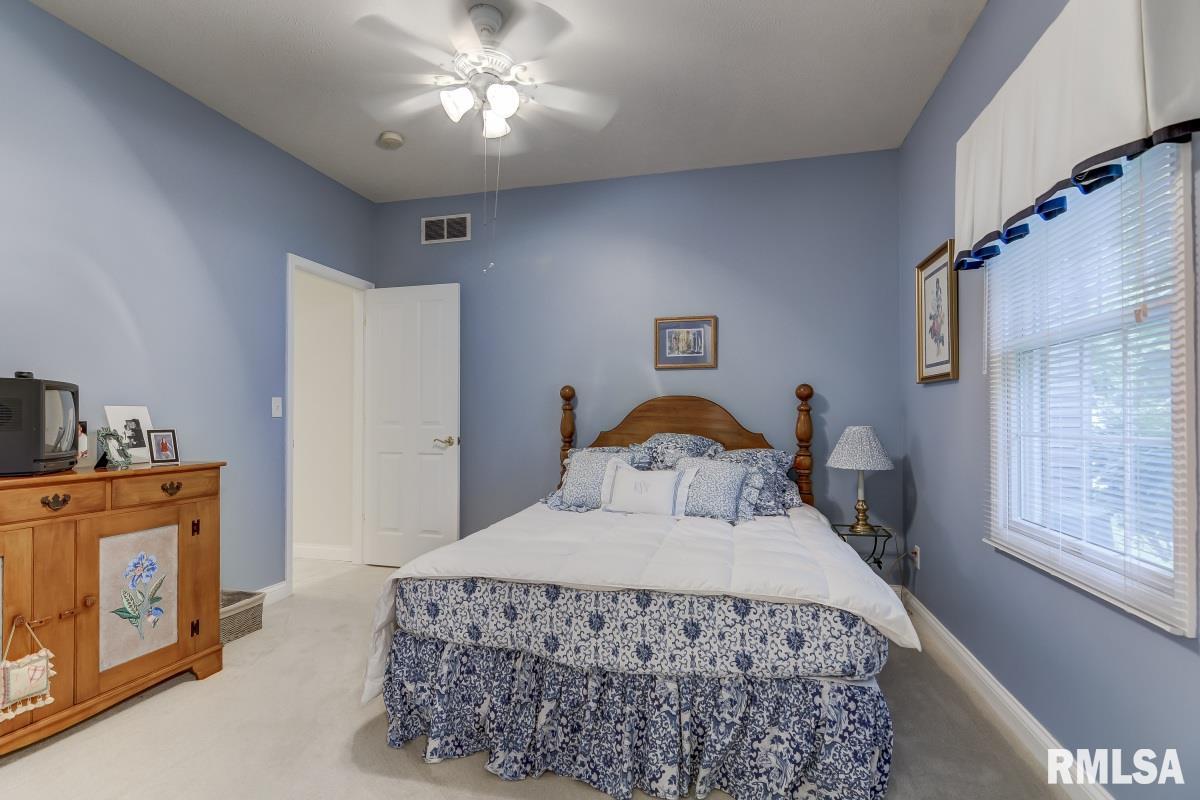 2031 West Laurel Street Springfield, IL 62704 - Photo 24 of 36 Gallery Image 24