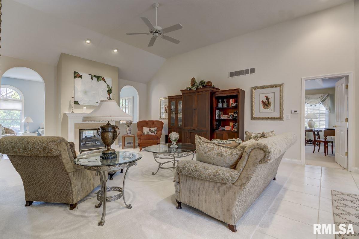 2031 West Laurel Street Springfield, IL 62704 - Photo 5 of 36 Gallery Image 5