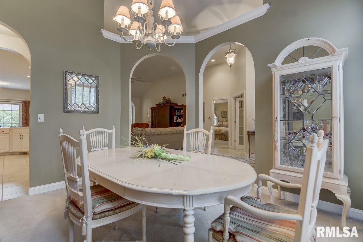 2031 West Laurel Street Springfield, IL 62704 - Photo 9 of 36 Gallery Image 9