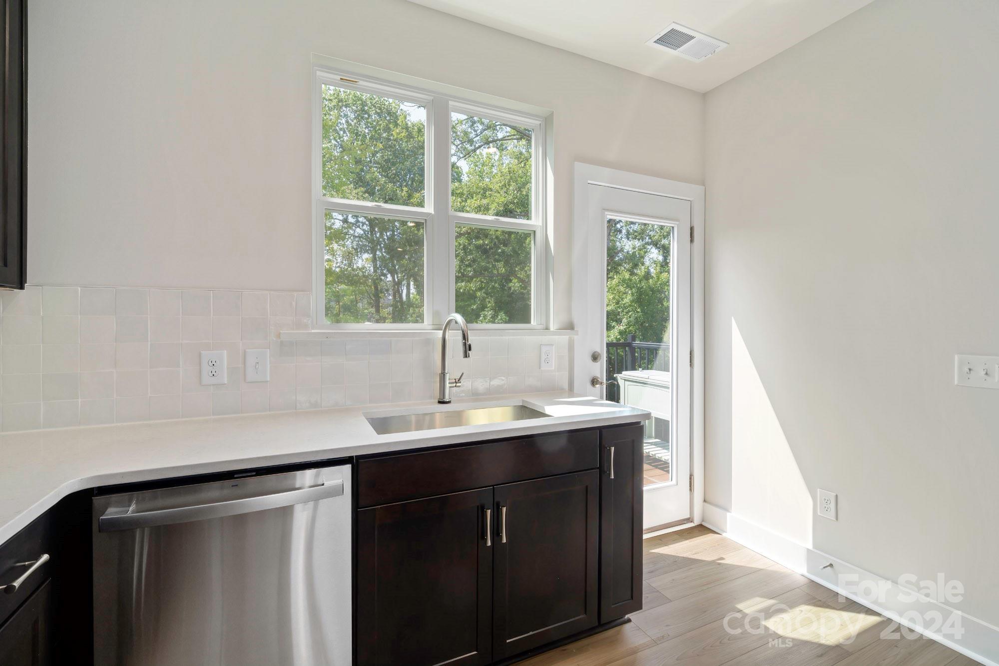 2043 Evolve Way Charlotte, NC 28205 - Photo 8 of 28