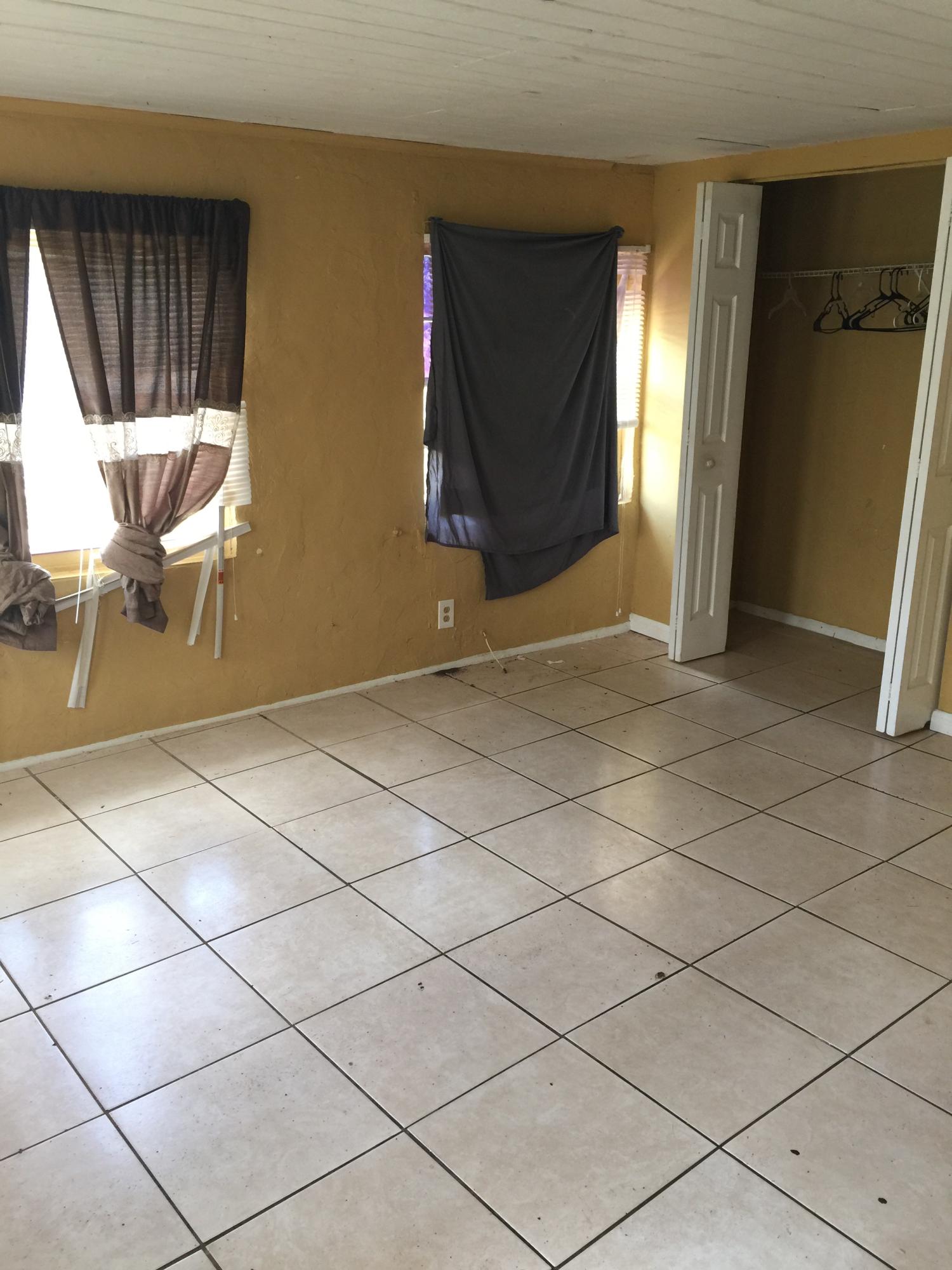 1264 West 33rd Street Riviera Beach, FL 33404 - Photo 15 of 22 IMG_5462