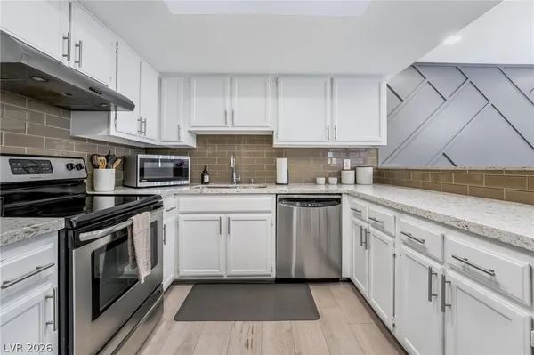 $2,300 | 3450 Erva Street, Unit 230, Las Vegas, NV 89117