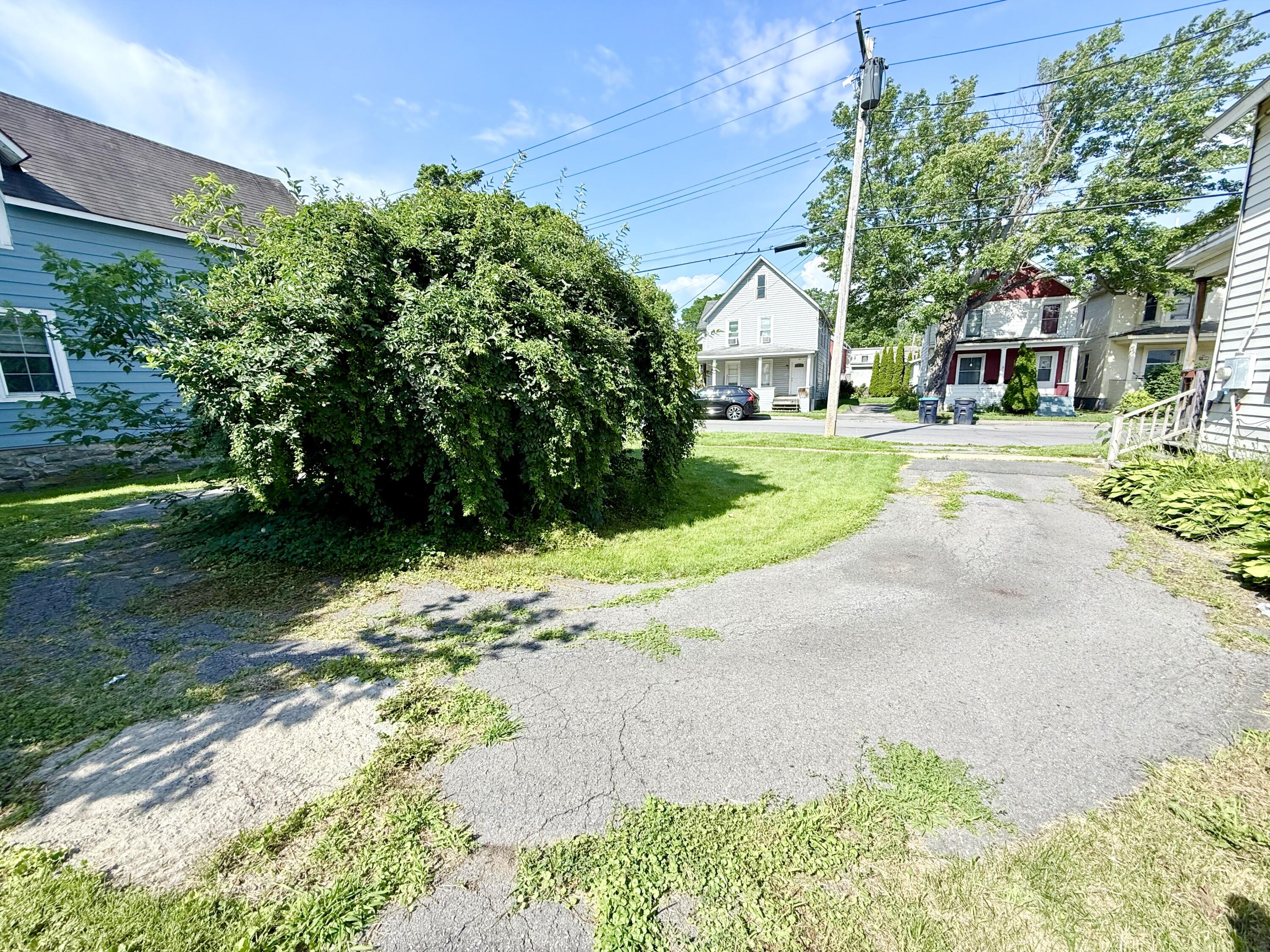 14 Champlain Street Plattsburgh, NY 12901 - Photo 8 of 16