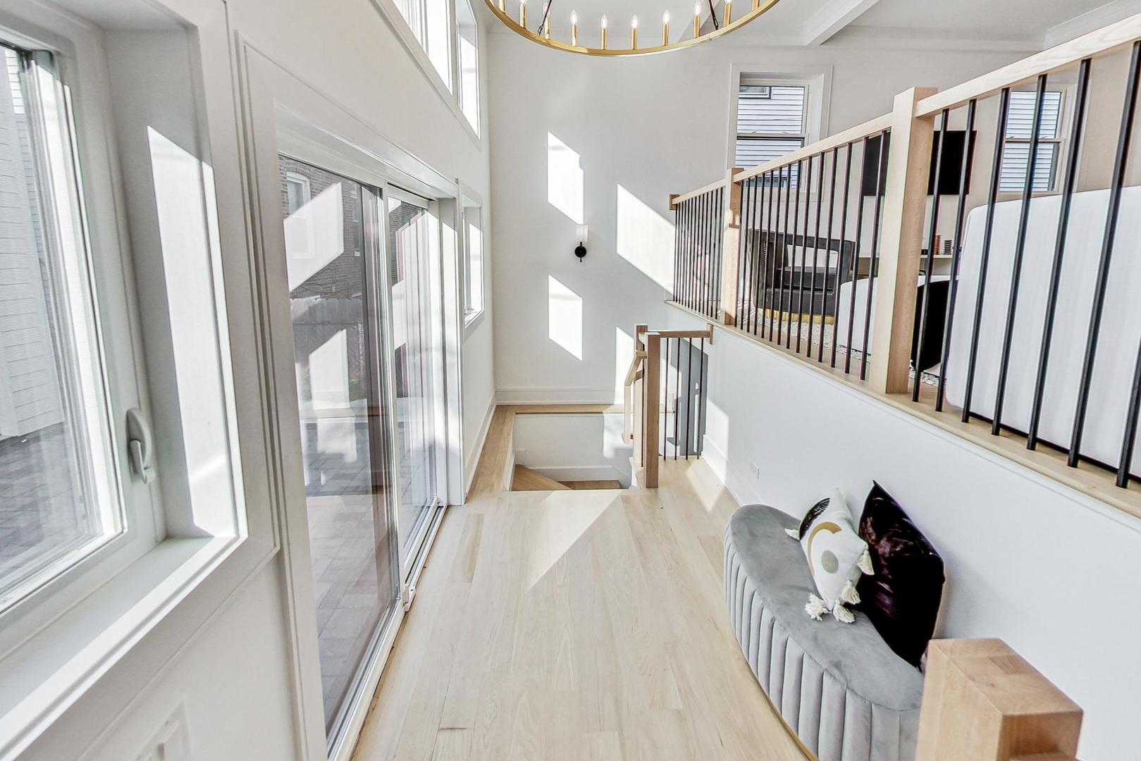 1619 West Byron Street Chicago, IL 60613 - Photo 13 of 42