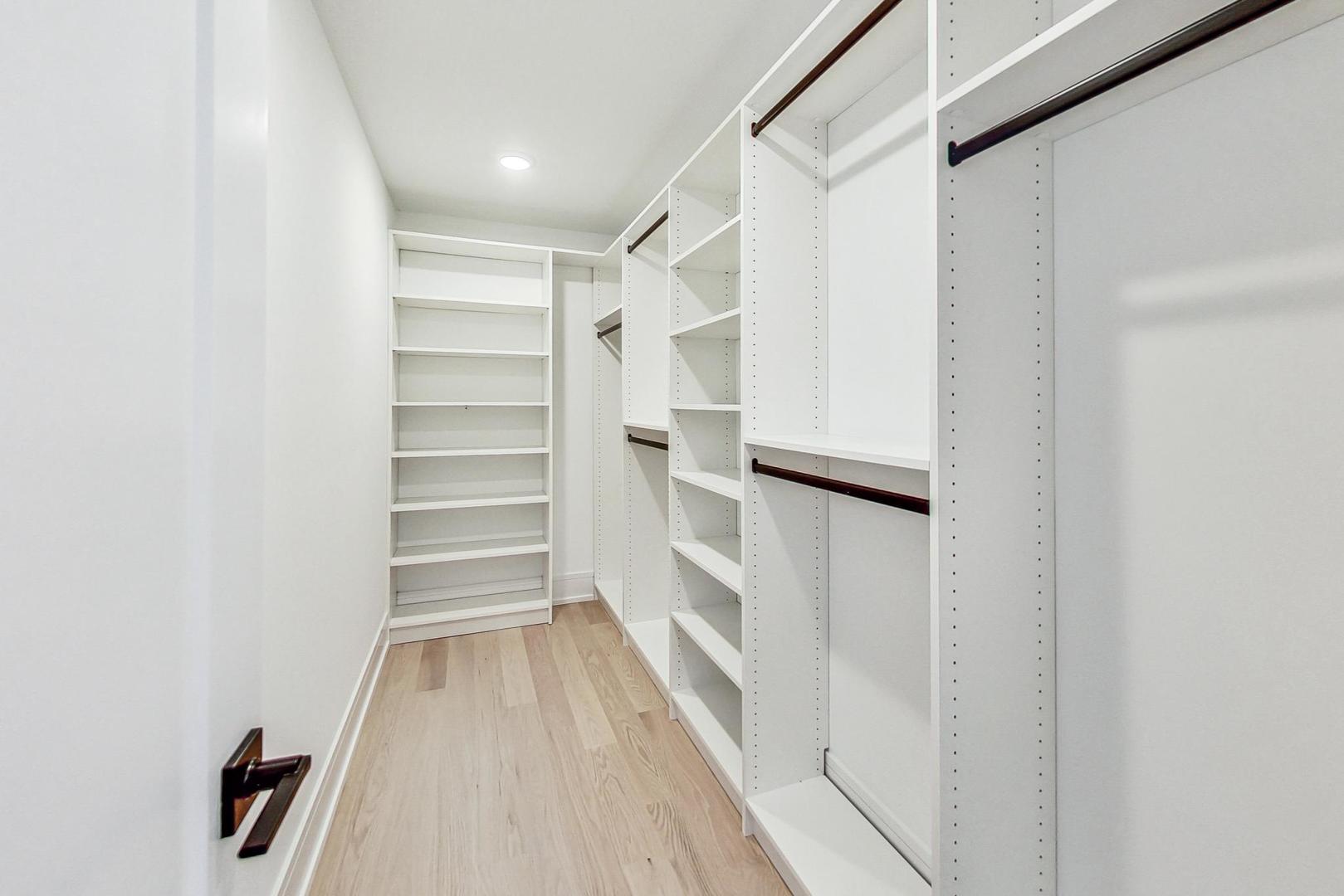1619 West Byron Street Chicago, IL 60613 - Photo 18 of 42