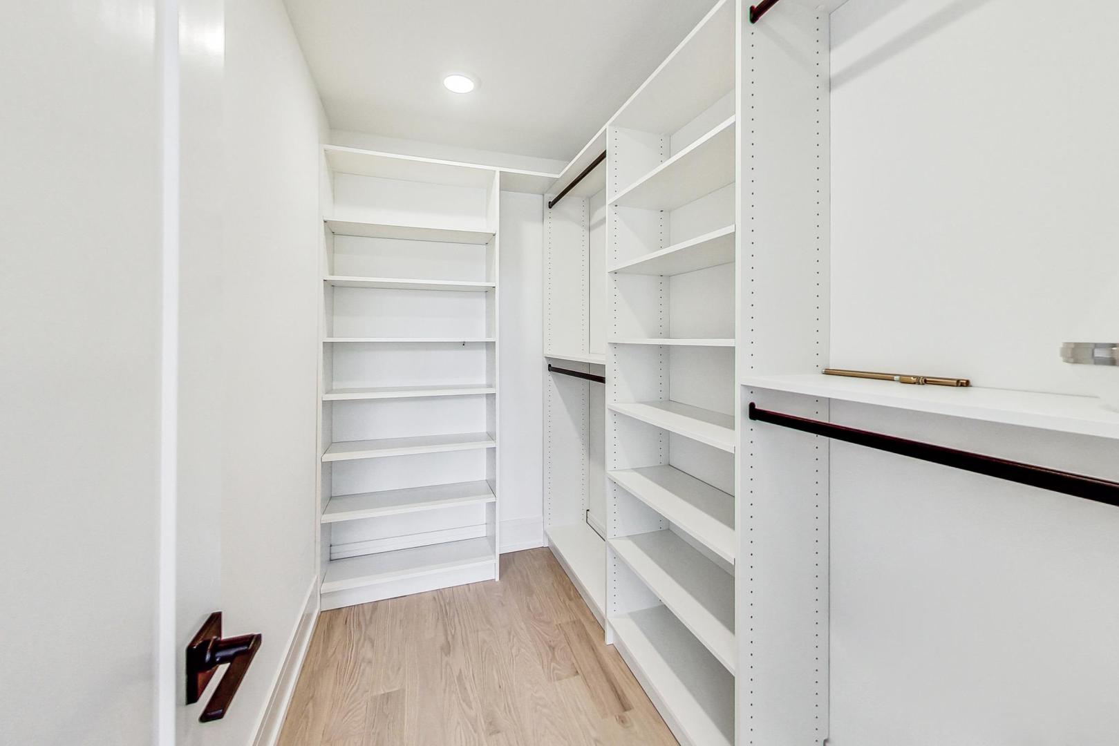 1619 West Byron Street Chicago, IL 60613 - Photo 19 of 42