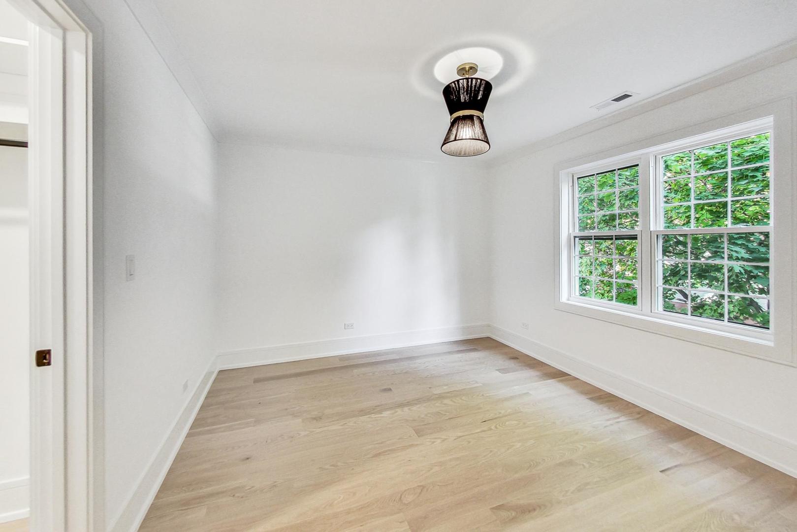 1619 West Byron Street Chicago, IL 60613 - Photo 21 of 42