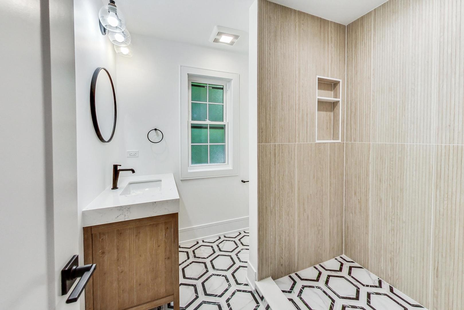 1619 West Byron Street Chicago, IL 60613 - Photo 22 of 42