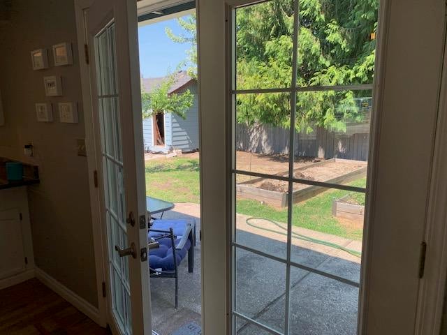 2125 Spring Street Medford, OR 97504 - Photo 22 of 28 French Doors off kitchen to Backyard