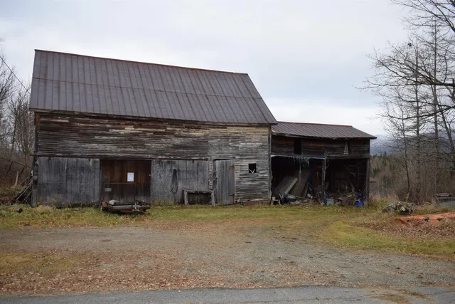 $190,000 | 86-90 Garland Road, Lancaster, NH 03584