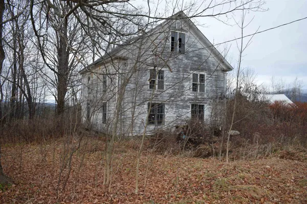 $190,000 | 86-90 Garland Road, Lancaster, NH 03584