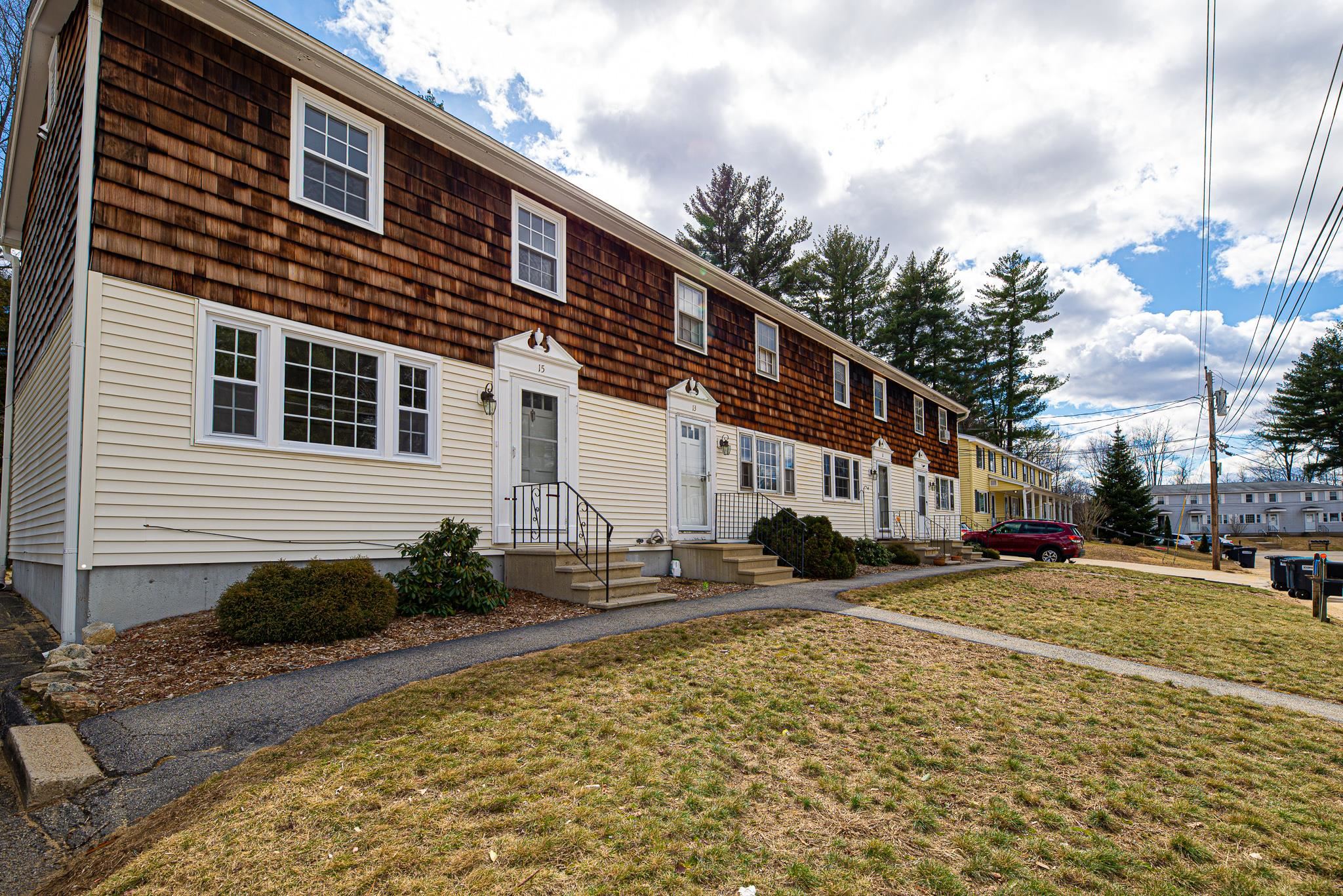 15 Townhouse Road Allenstown, NH 03275 - Photo 2 of 39