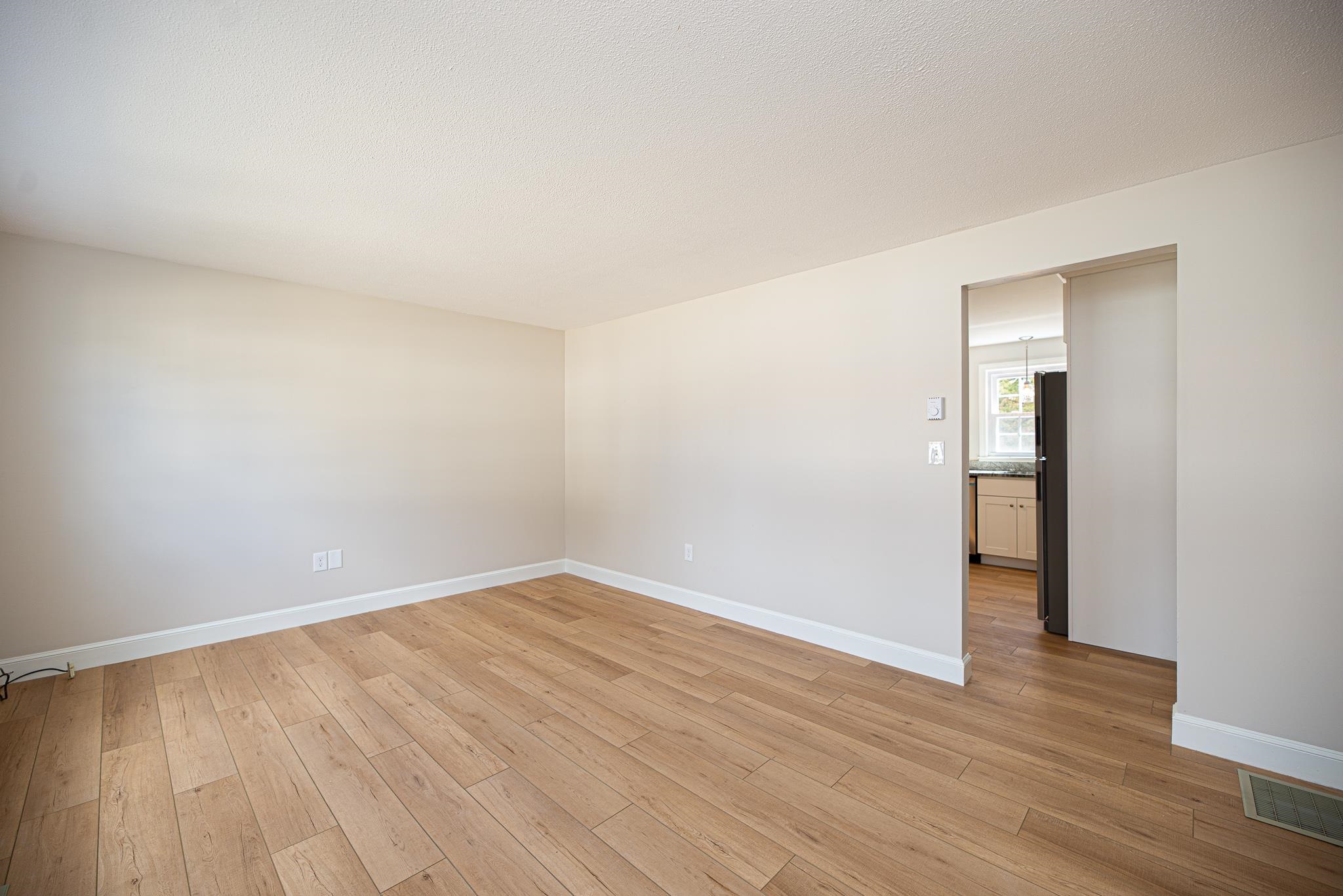 15 Townhouse Road Allenstown, NH 03275 - Photo 4 of 39