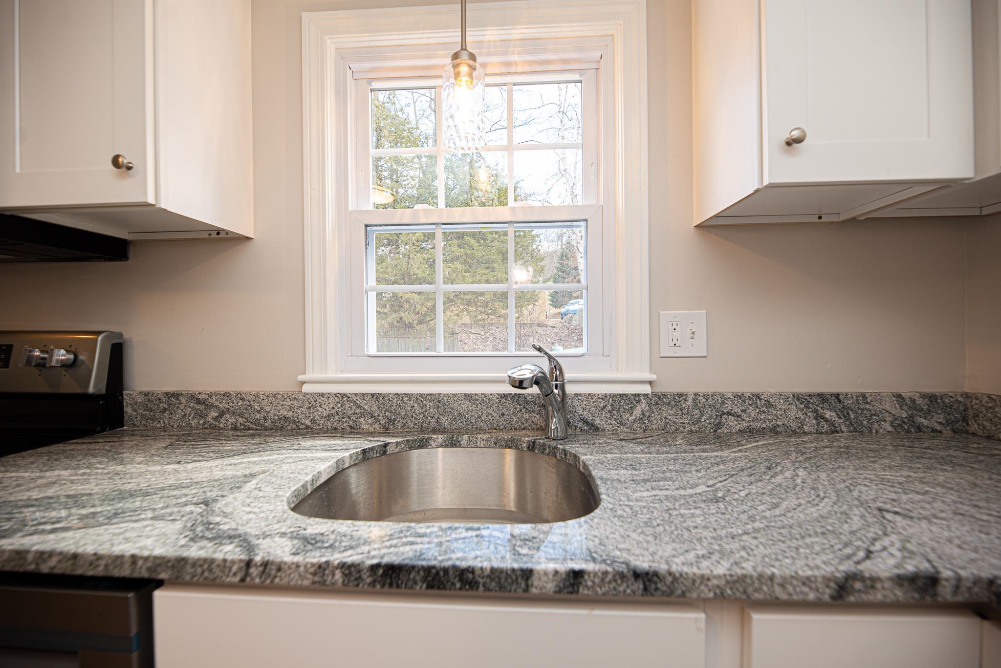 15 Townhouse Road Allenstown, NH 03275 - Photo 6 of 39