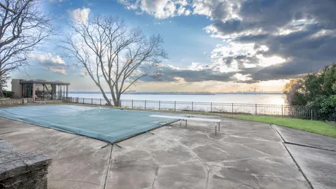 $8,999,000 | 20 Martin Court, Great Neck, NY 11024