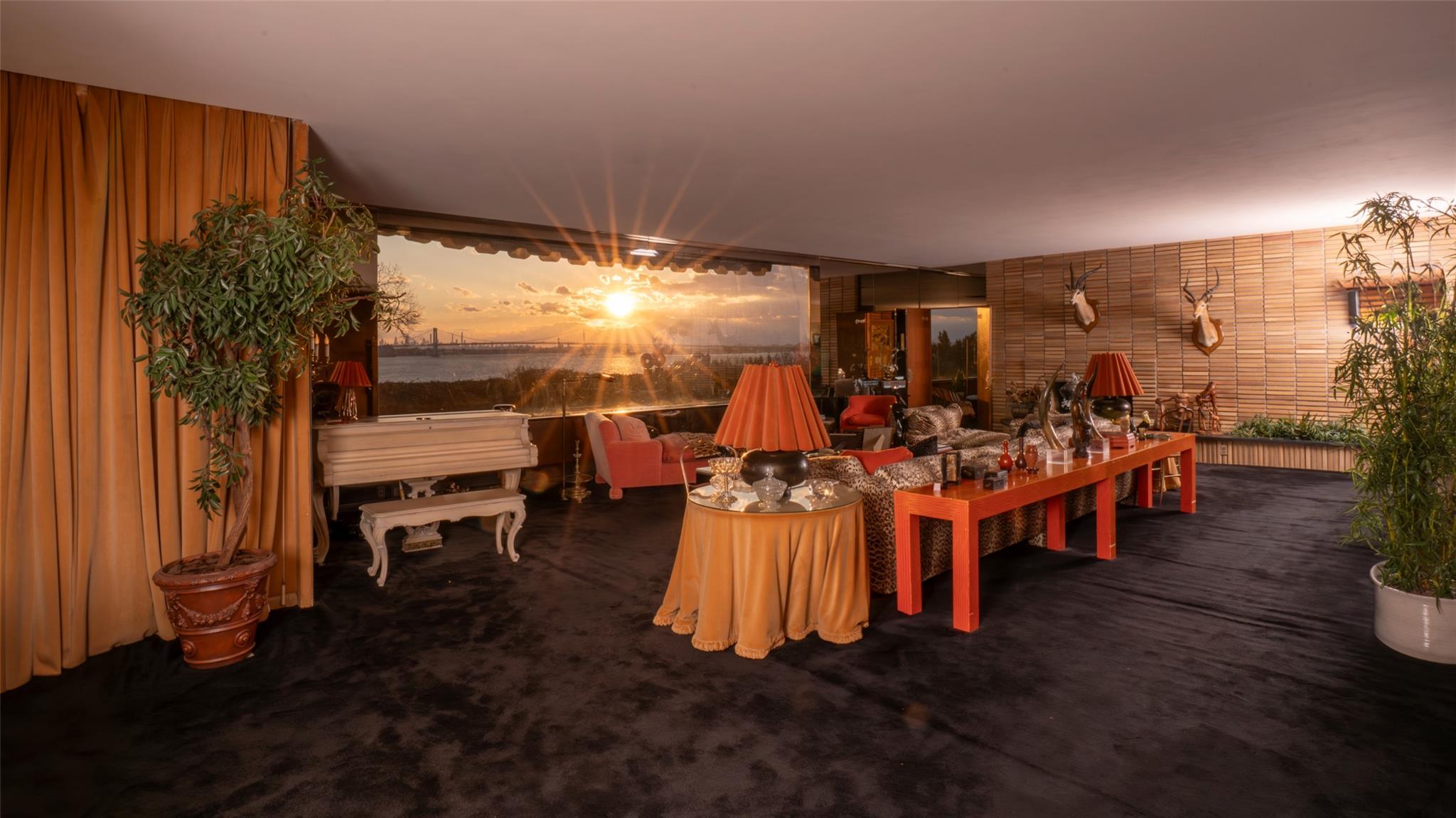 20 Martin Court Great Neck, NY 11024 - Photo 10 of 26