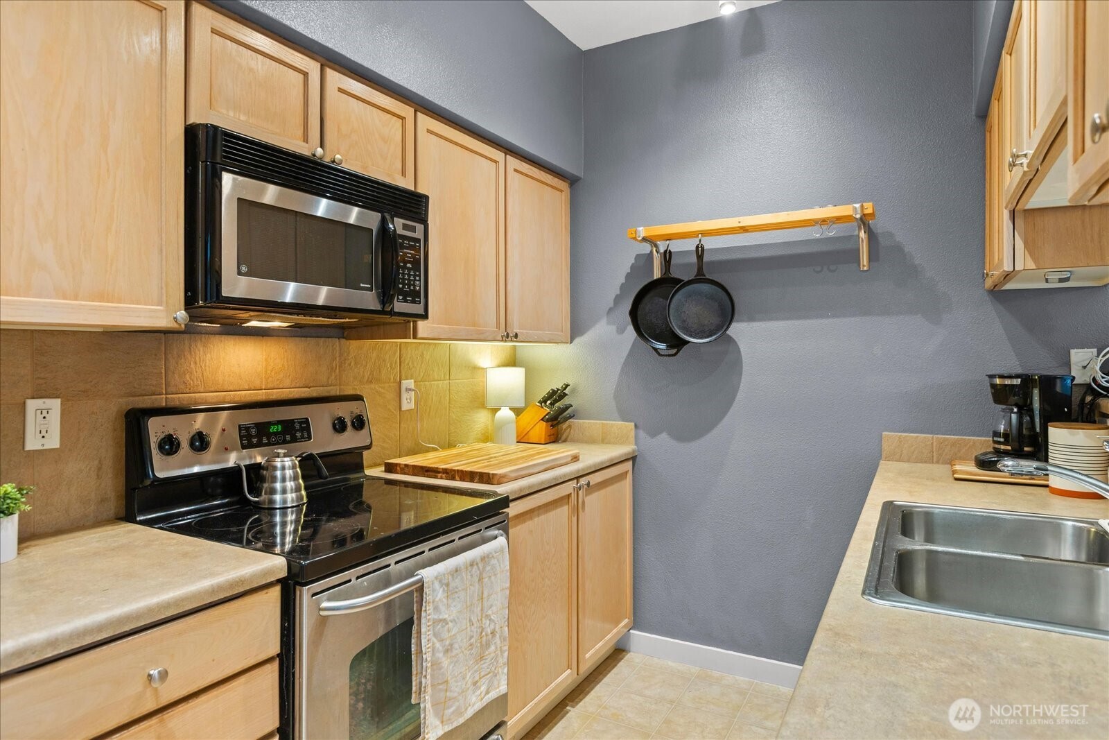 18930 Bothell Everett Highway, Unit B103 Bothell, WA 98012 - Photo 5 of 23