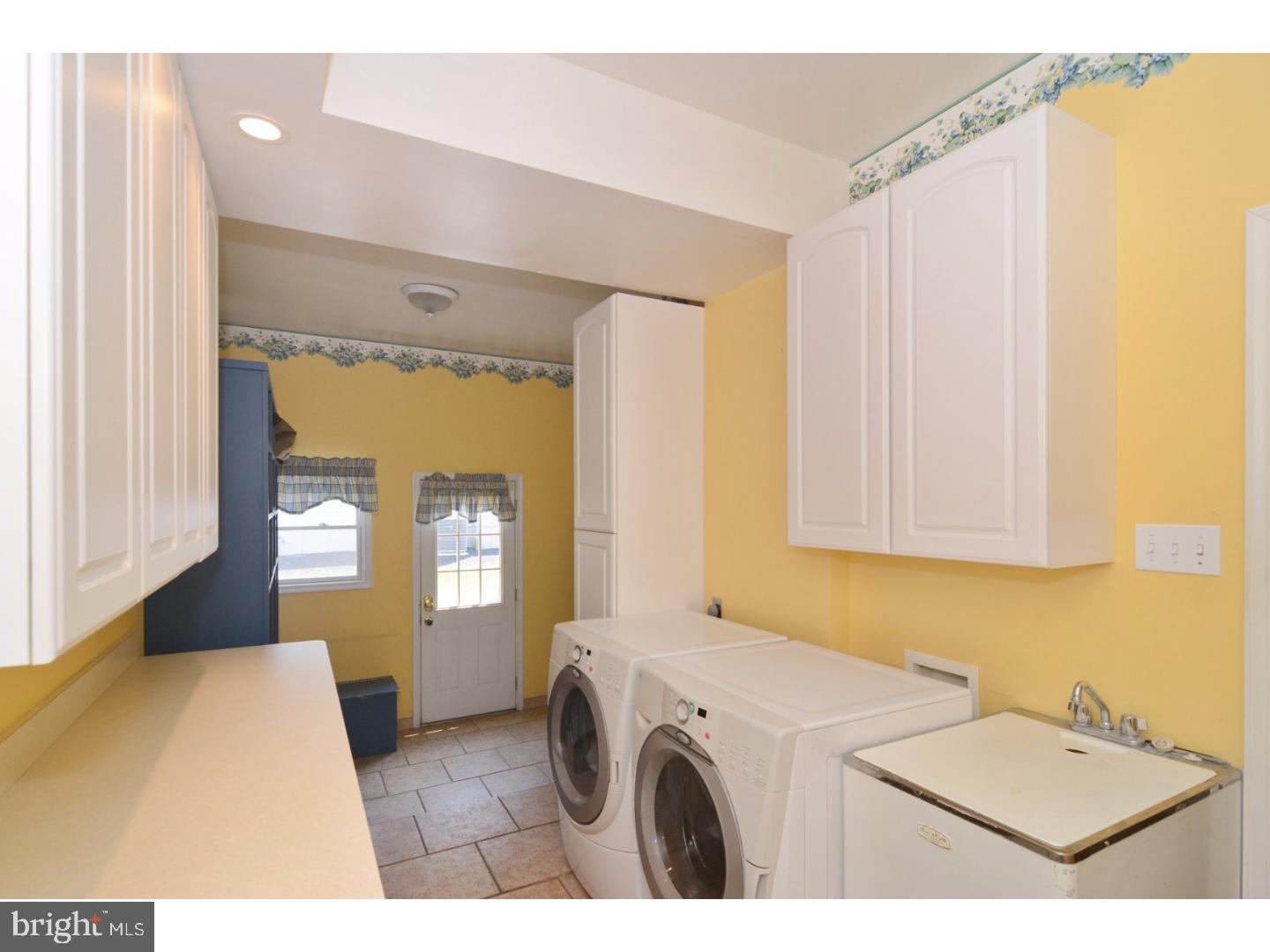 2268 Warner Road Lansdale, PA 19446 - Photo 12 of 25 Laundry Room