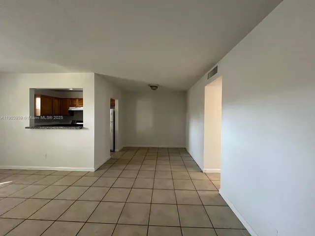 $1,590 | 4160 Northwest 21st Street, Unit 211F, Lauderhill, FL 33313