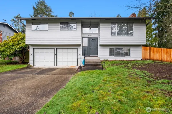 $3,800 | 4003 229th Place Southwest, Mountlake Terrace, WA 98043