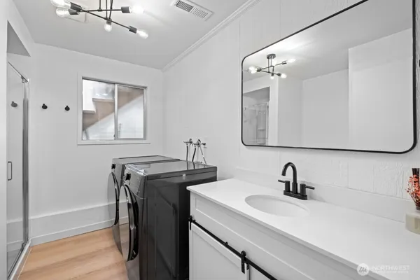 $3,800 | 4003 229th Place Southwest, Mountlake Terrace, WA 98043