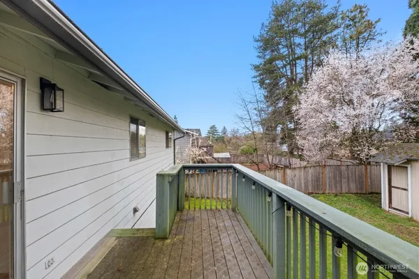 $3,800 | 4003 229th Place Southwest, Mountlake Terrace, WA 98043