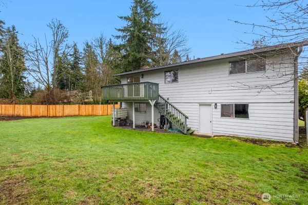 $3,800 | 4003 229th Place Southwest, Mountlake Terrace, WA 98043