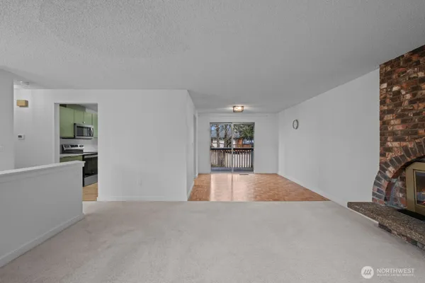 $3,800 | 4003 229th Place Southwest, Mountlake Terrace, WA 98043