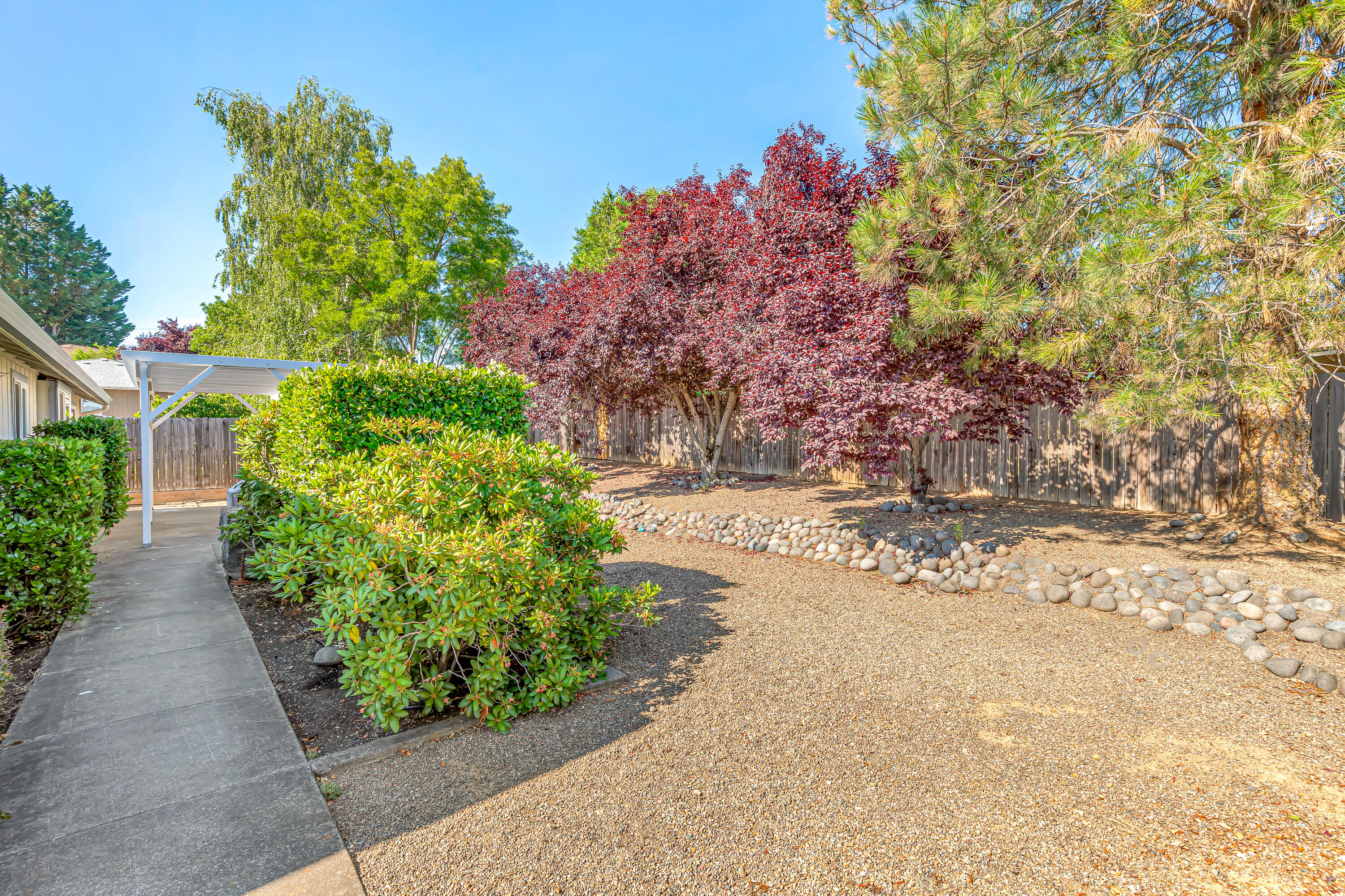 1139 Valley View Drive Medford, OR 97504 - Photo 23 of 26 1139 Valley View Dr, Medford, OR 97504