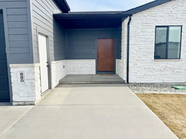 $594,900 | 820 Salmon Drive, Heyburn, ID 83336