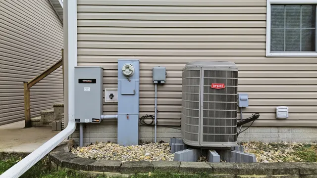 a view of building with an outdoor space