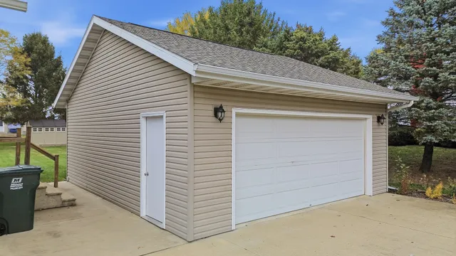 a view of a garage