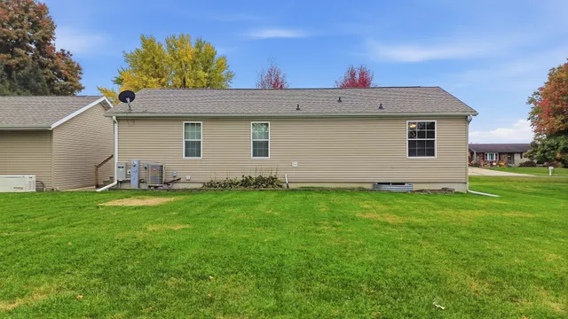 a front view of house with yard