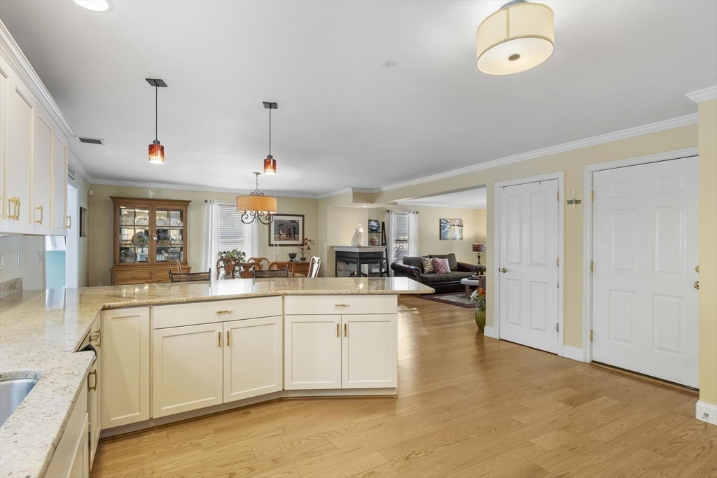 216 Rangeway Road, Unit 164 Billerica, MA 01862 - Photo 11 of 42