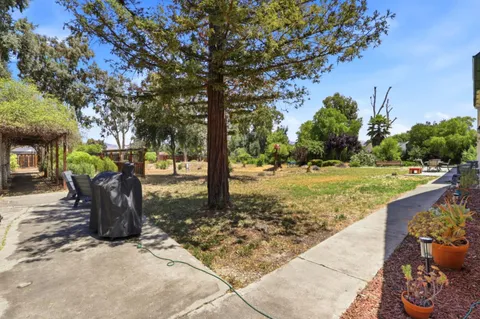$999,000 | 130 Sunrise Drive, Hollister, CA 95023